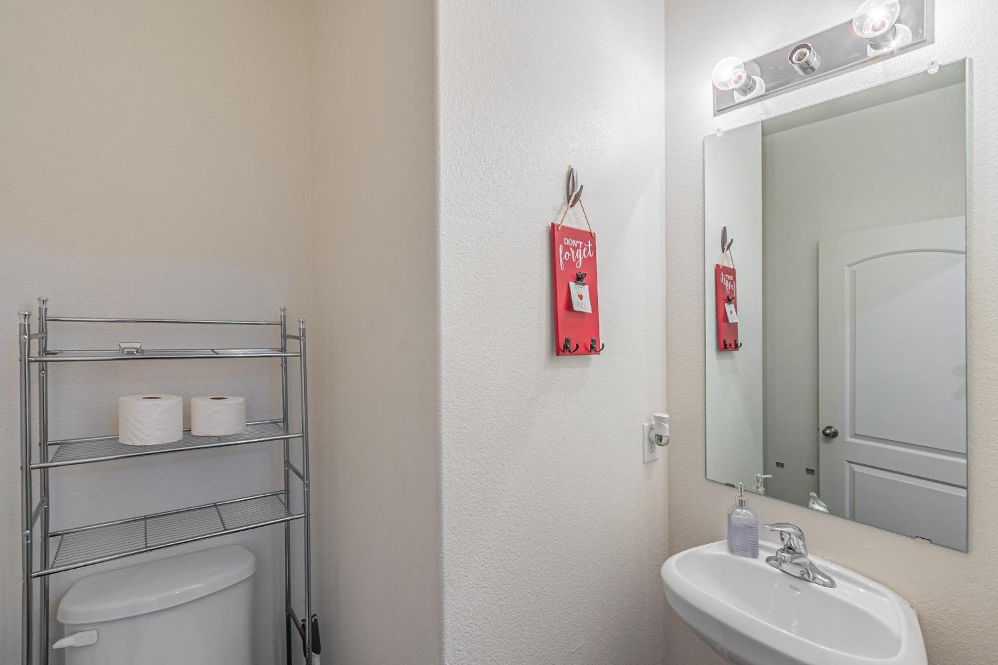 Luxury 5Br Dallas Retreat With Business Amenities - Perfect For Business Travelers, Families & Groups מראה חיצוני תמונה