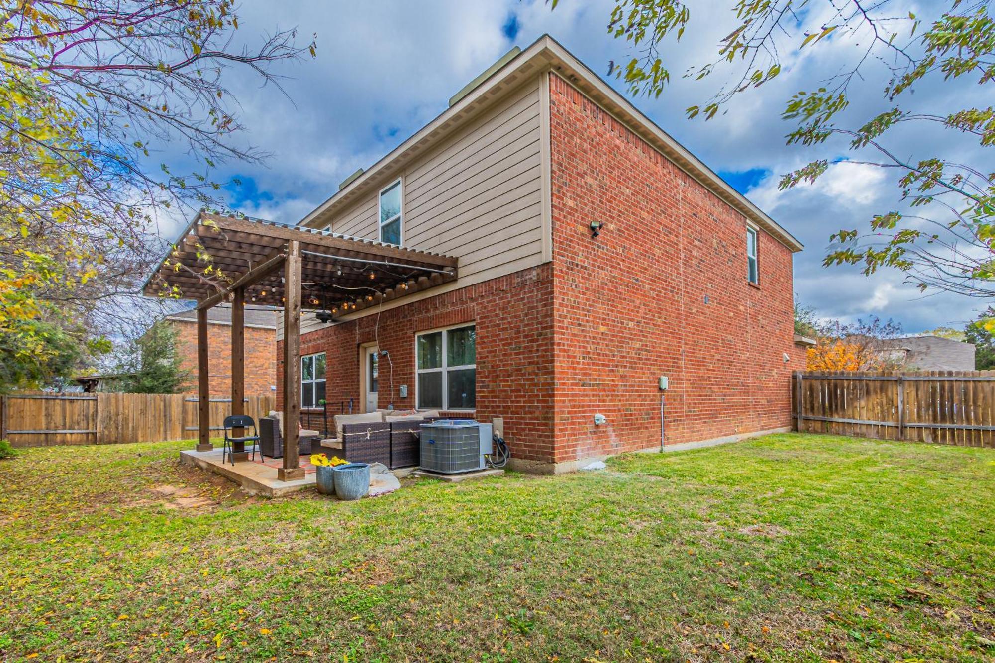 Luxury 5Br Dallas Retreat With Business Amenities - Perfect For Business Travelers, Families & Groups מראה חיצוני תמונה