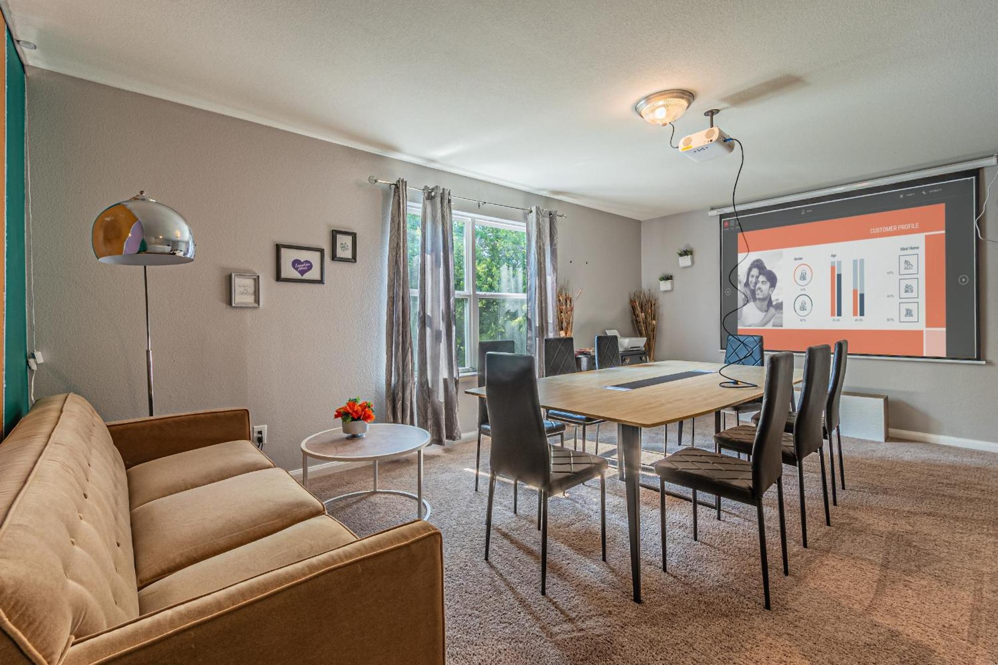 Luxury 5Br Dallas Retreat With Business Amenities - Perfect For Business Travelers, Families & Groups מראה חיצוני תמונה