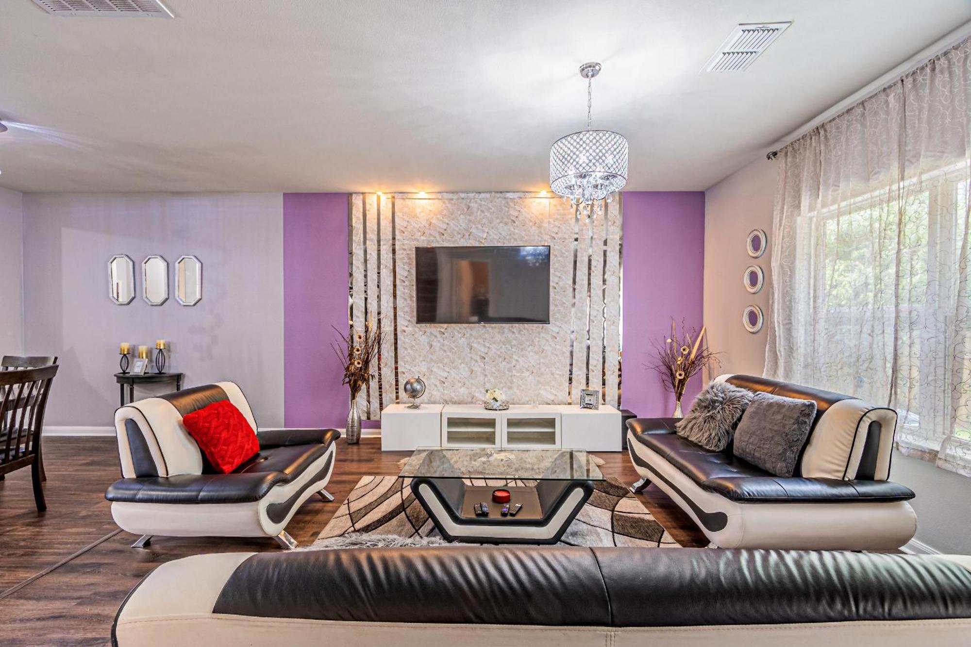 Luxury 5Br Dallas Retreat With Business Amenities - Perfect For Business Travelers, Families & Groups מראה חיצוני תמונה